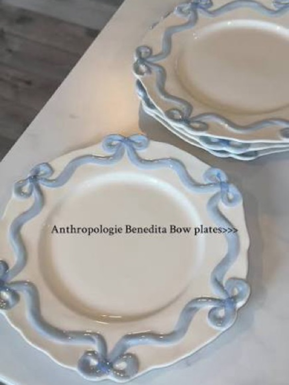 Anthropologie Benedita Bow Stoneware Dinner Plates, Set of 4 - Picture 2 of 6